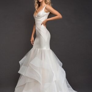 Hayley Paige Glazer Gown size 10 nwot